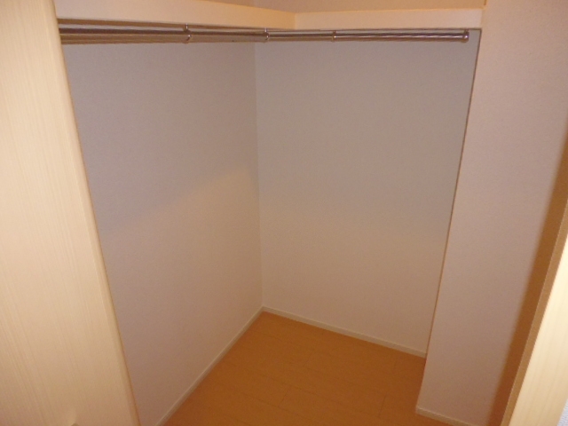 収納　ウォークインクローゼット