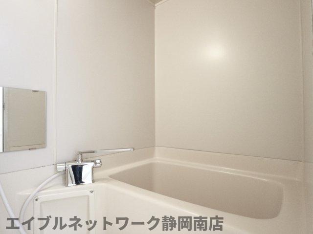 バス・シャワールーム　お風呂です