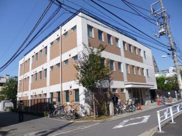 図書館　渋谷区西原図書館（図書館）まで551m