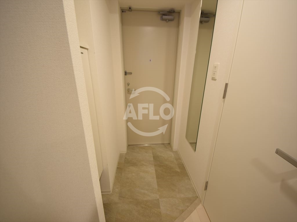 玄関　セレニテ心斎橋グランデ　玄関