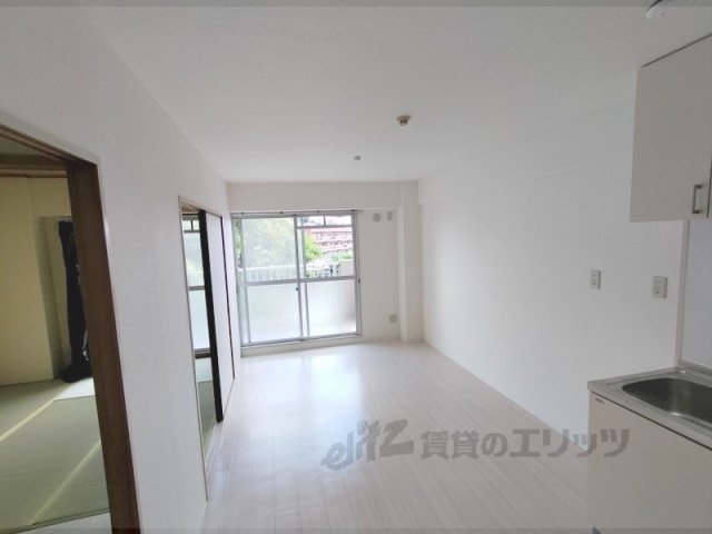 居室・リビング　リビング