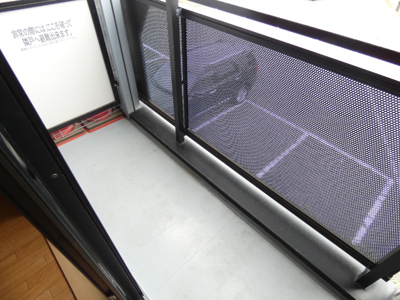 バルコニー　図面と現状に相違がある場合には現状を優先