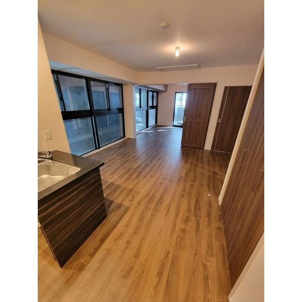 居室・リビング　※別部屋の参考写真となります。現況優先となります。