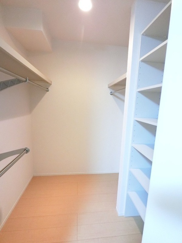 収納　図面と現状に相違がある場合には現状を優先