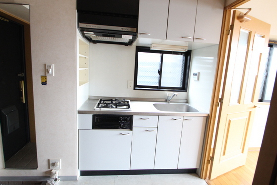 キッチン　※別部屋の写真です