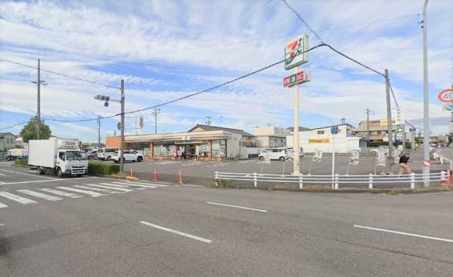 コンビニ　セブンイレブン半田美原町店（コンビニ）まで512m