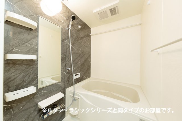 バス・シャワールーム　日々の疲れを癒すお風呂付です