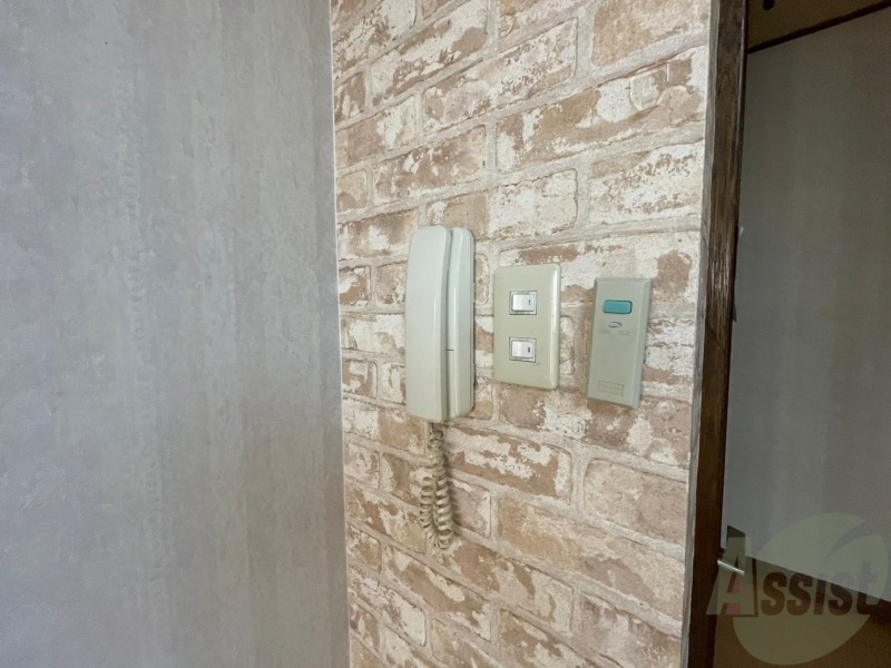 セキュリティ　インターホンは通話ができるので急な訪問があっても安心です。