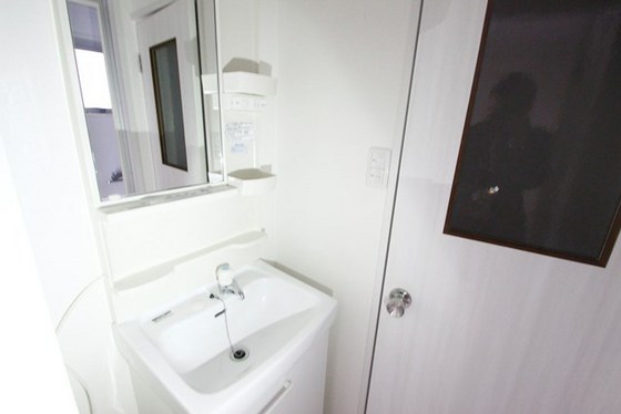 洗面設備　※別部屋の写真です