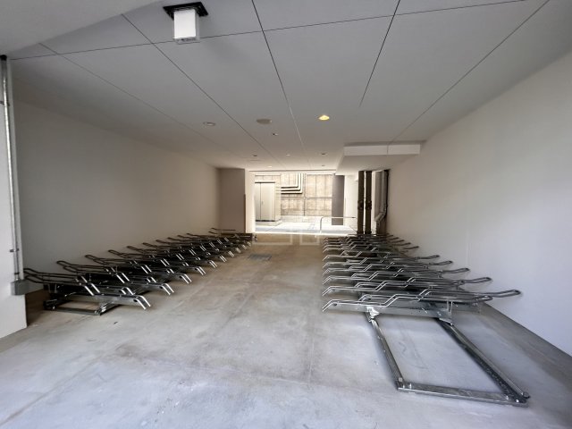 その他共有部分　セレニテ本町東リアン　駐輪場