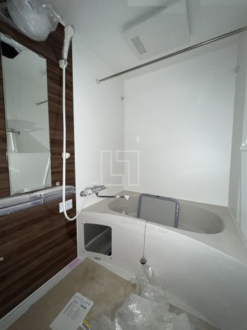 バス・シャワールーム　セレニテ本町東リアン　バスルーム