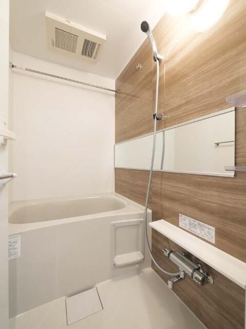 バス・シャワールーム　ゆったり過ごせるお風呂です