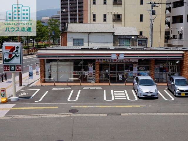コンビニ　セブンイレブン長崎宝町店（コンビニ）まで28m