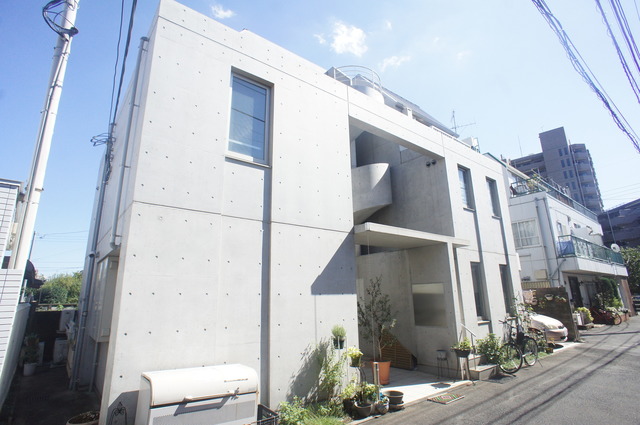 建物外観　人気の鉄筋コンクリート造！マンションタイプのご紹介です♪