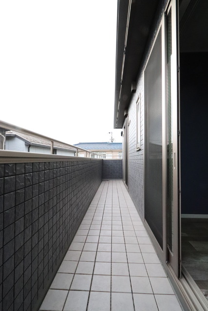 バルコニー　大物洗濯物も干せるバルコニー☆