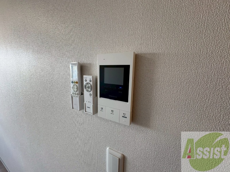 セキュリティ　ＴＶモニター付インターホンです。来客者の顔が見えるので安心！