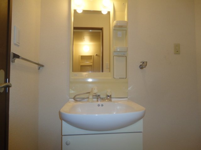 洗面設備　洗髪洗面化粧台