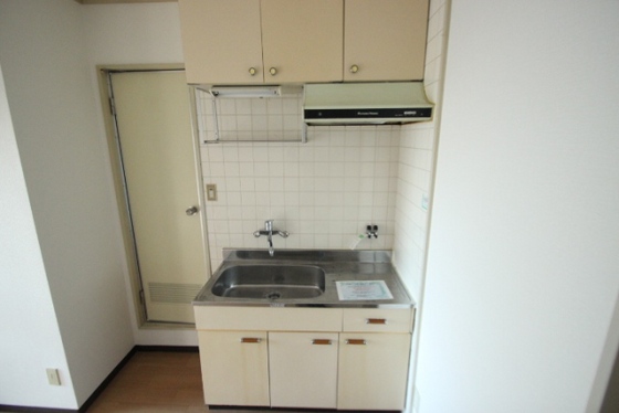 キッチン　※別部屋の写真です