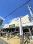 コンビニ　ファミリーマート堺榎元町店（コンビニ）まで400m