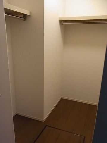 収納　大きめのウォークインクローゼット