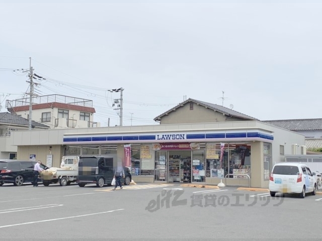 コンビニ　ローソン奈良法蓮町東店（コンビニ）まで700m