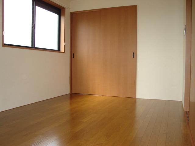 その他部屋・スペース　南側洋室