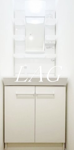 洗面設備　洗面台です。