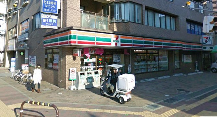 コンビニ　セブンイレブン（コンビニ）まで270m