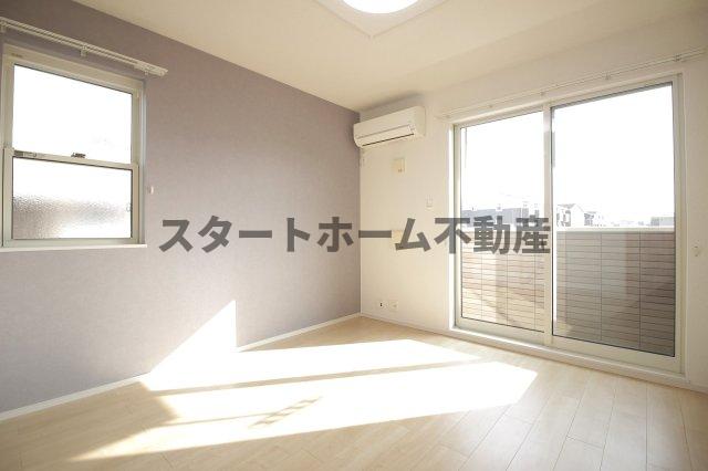 居室・リビング　ゆったり過ごせる居間です