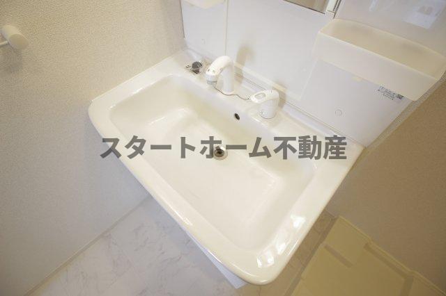 洗面設備　広い洗面スペース