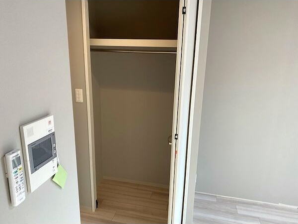 収納　クローゼット