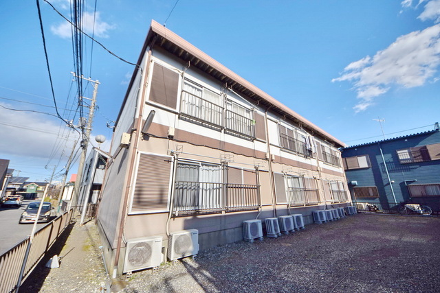 建物外観　～青い空、白い雲っ～