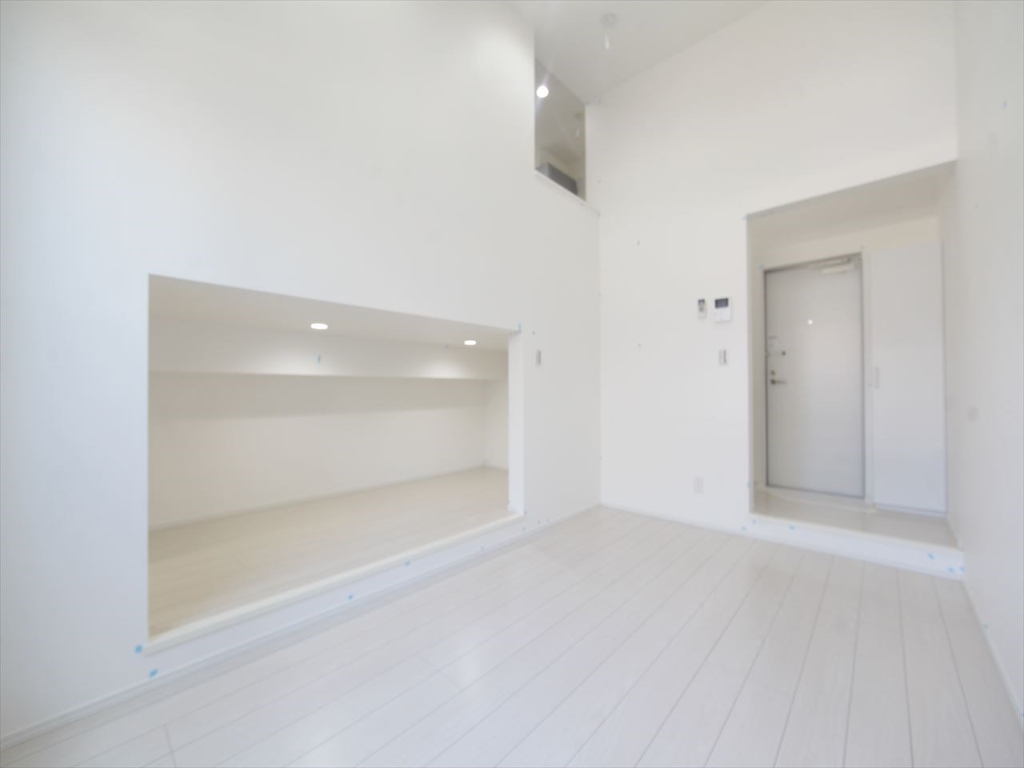 居室・リビング　洋室6帖　アンダーロフト5帖（収納にも寝室にも使えます）