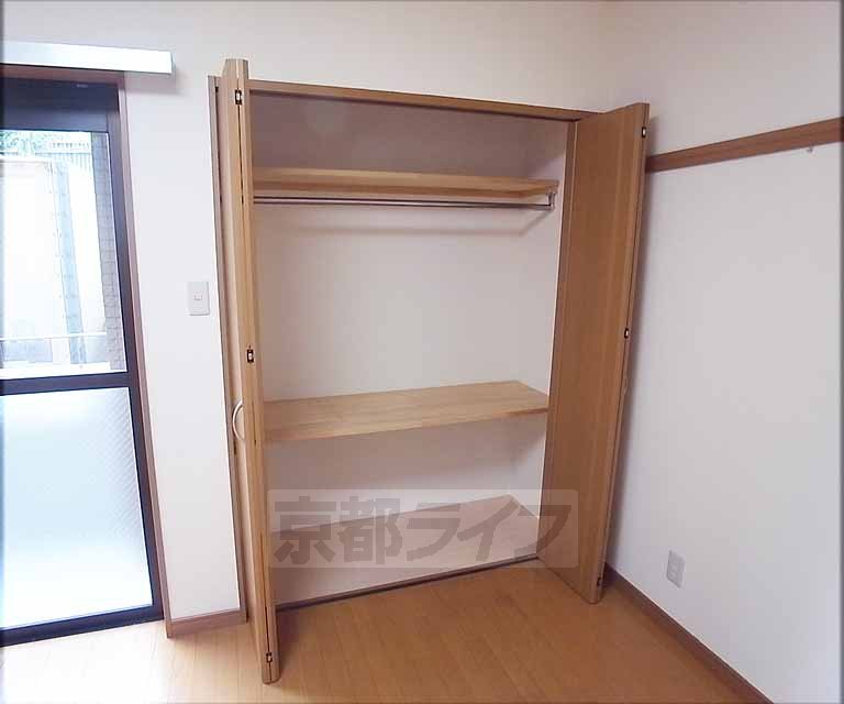 収納　単身であれば充分な広さです・