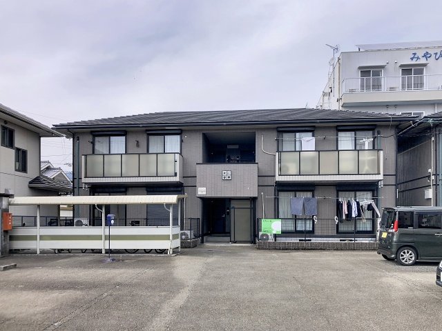 建物外観　2015年12月撮影