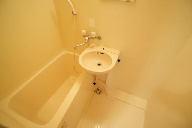 バス・シャワールーム　別号室イメージ