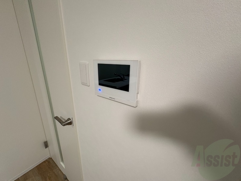 セキュリティ　ＴＶモニター付インターホンです。来客者の顔が見えるので安心！