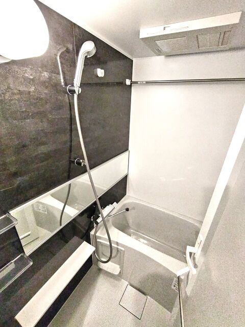 バス・シャワールーム　◆便利な浴室乾燥機付きのバスルーム◆