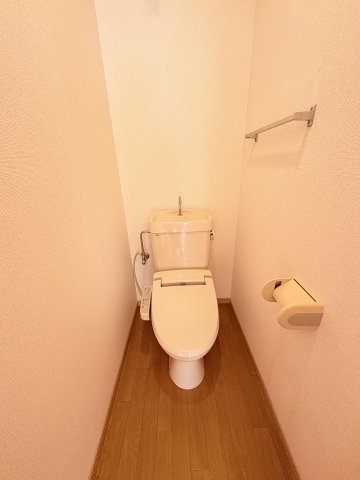 トイレ　落ち着いたトイレです