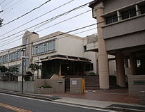 中学校　名古屋市立原中学校（中学校）まで701m