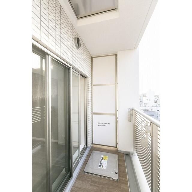 バルコニー　開放的で明るい空間を演出してくれるバルコニーです