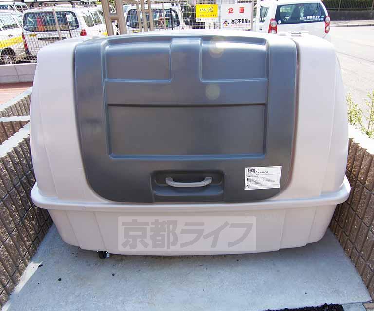 その他　建物専用のごみ回収ＢＯＸです。