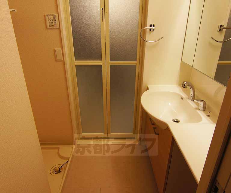 洗面設備　脱衣洗面所です。