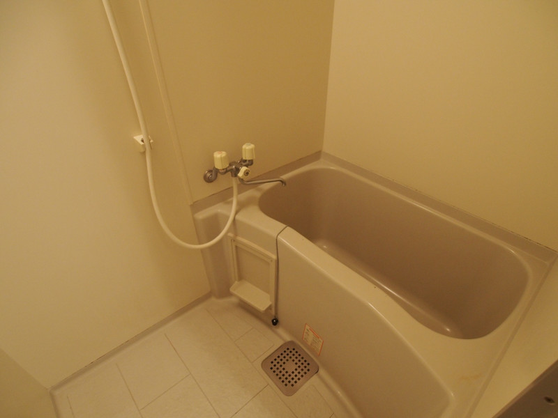 バス・シャワールーム　同タイプ写真