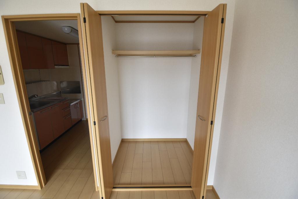 収納　クローゼット