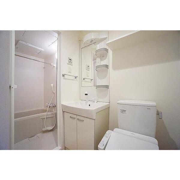 洗面設備　同仕様写真となります。