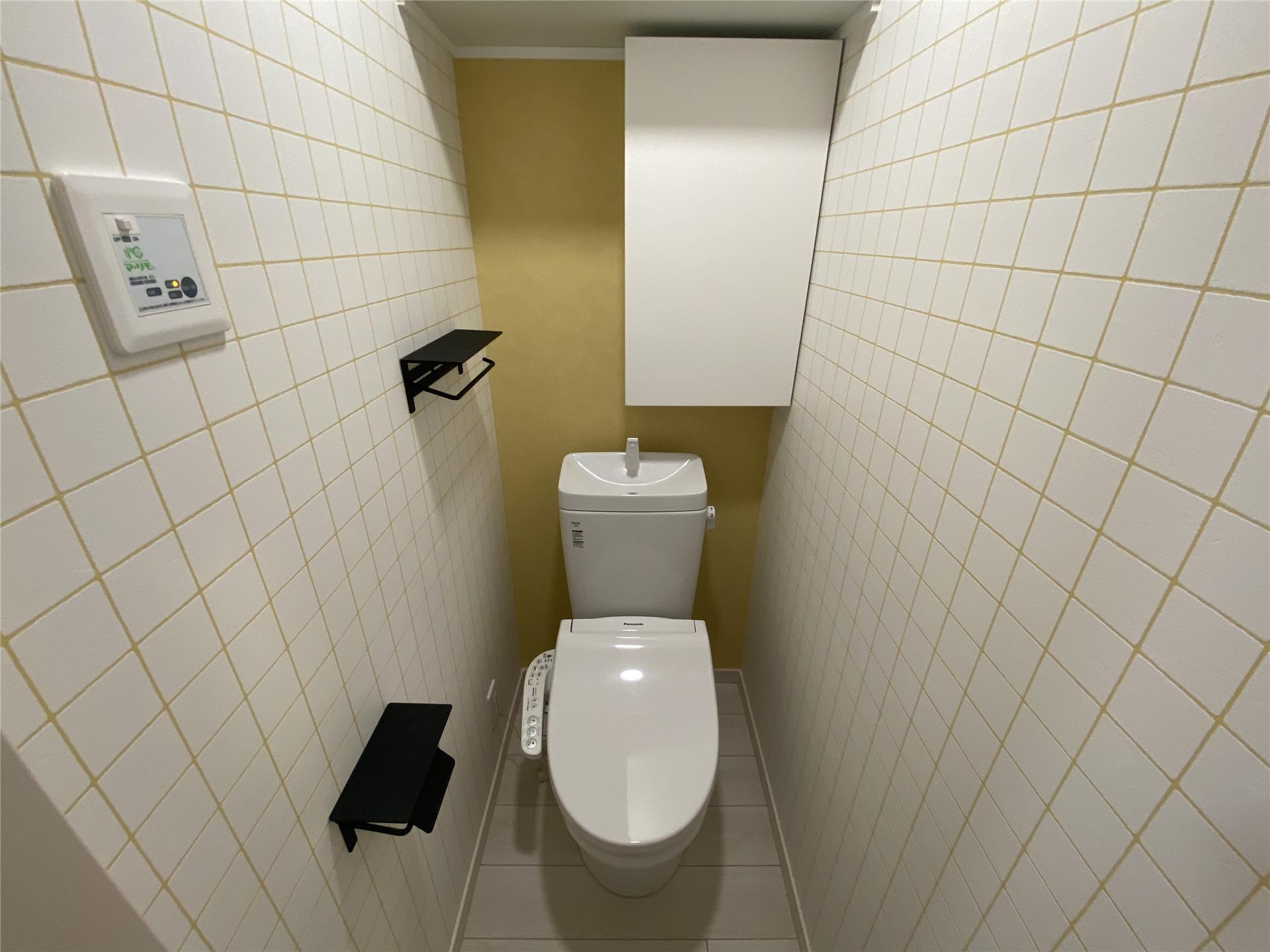 トイレ　温水洗浄便座付きです