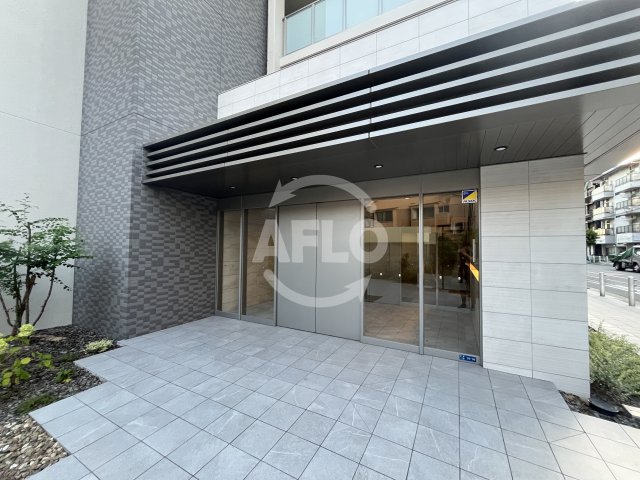 エントランス　エスタート塚本　エントランス