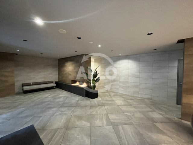 ロビー　エスタート塚本　ロビー