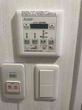 バス・シャワールーム　雨の日も安心♪浴室乾燥付★